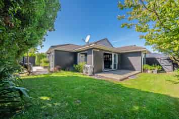 30B Surfers Place, North New Brighton