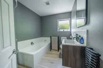 30B Surfers Place, North New Brighton