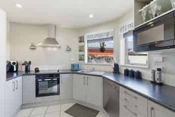 24C Simeon Street, Spreydon