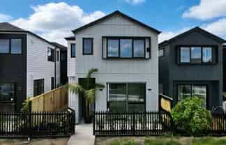 4 Honohono Avenue, Milldale