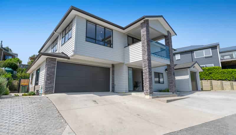 5 Waititiro Rise, Stanmore Bay