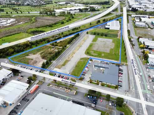 Industrial Design & Build on High Profile Land