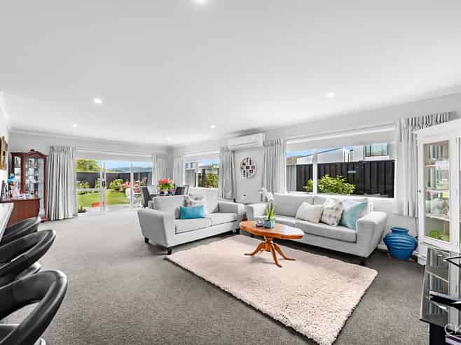 12 Passchendaele Grove, Trentham