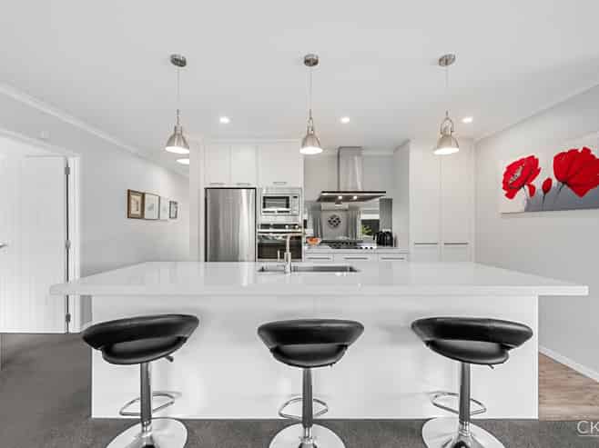 12 Passchendaele Grove, Trentham