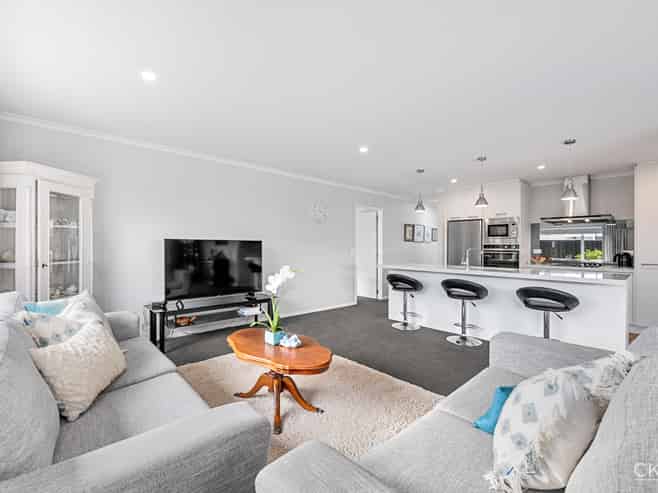 12 Passchendaele Grove, Trentham