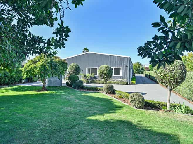 28 Pitt Street, Clive