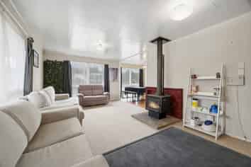 286 Clayton Road, Pukehangi