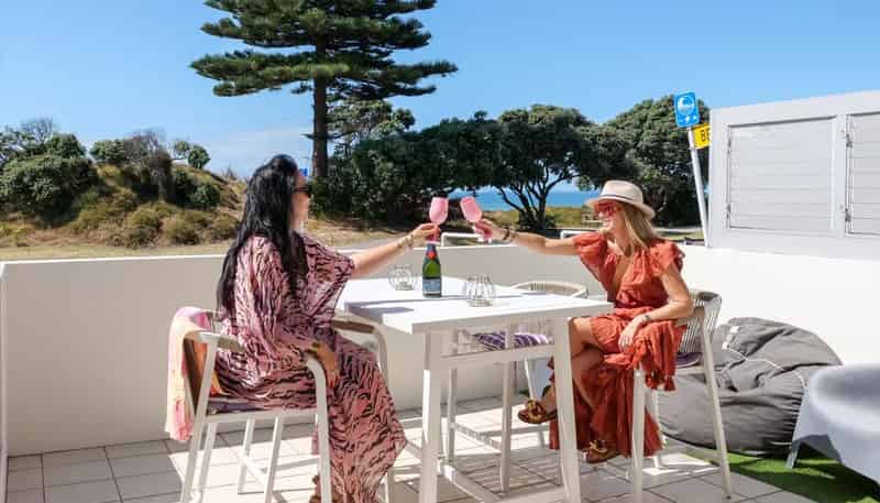 2/135 Marine Parade, Mount Maunganui