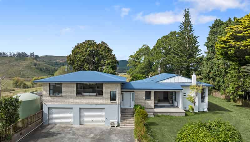 3001B State Highway 2, Waitakaruru