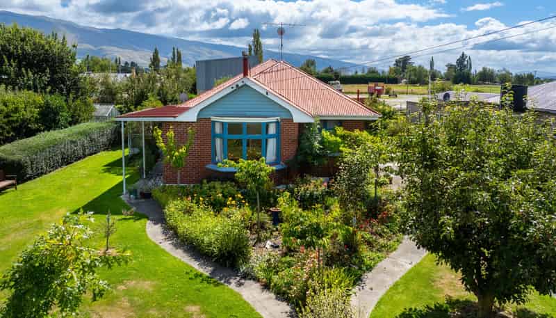 3 Mold Street, Middlemarch