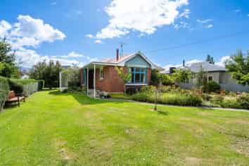 3 Mold Street, Middlemarch