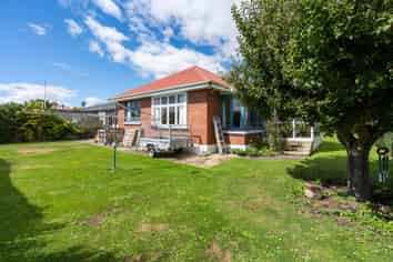 3 Mold Street, Middlemarch