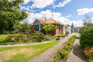 3 Mold Street, Middlemarch