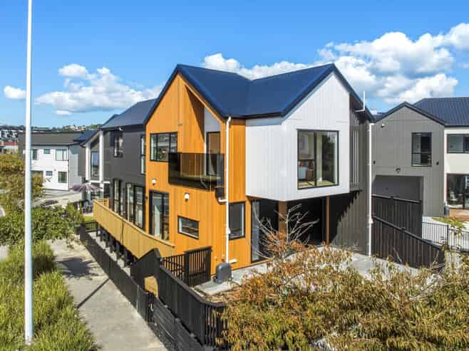 1 Nerita Place, Long Bay