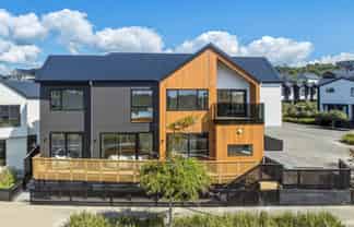 1 Nerita Place, Long Bay