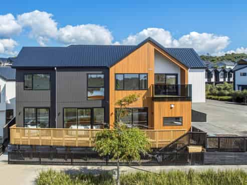 1 Nerita Place, Long Bay