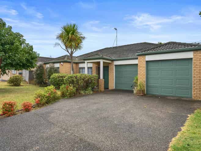 8 Waimarino Road, Weymouth