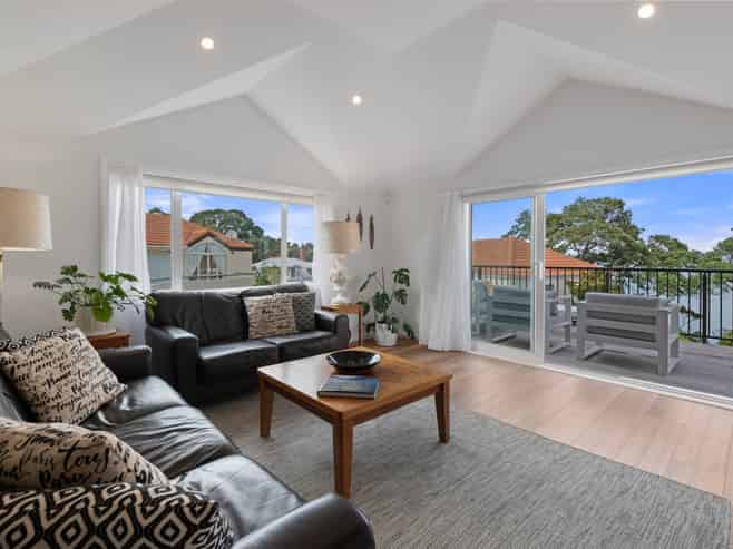 4/30 Clarence Road, Northcote Point