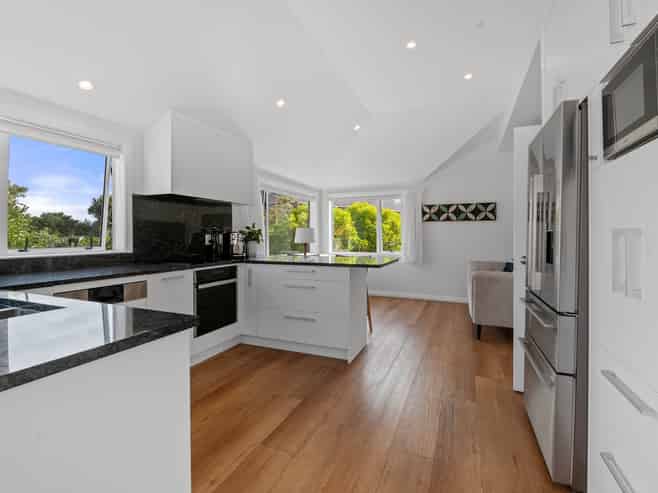 4/30 Clarence Road, Northcote Point