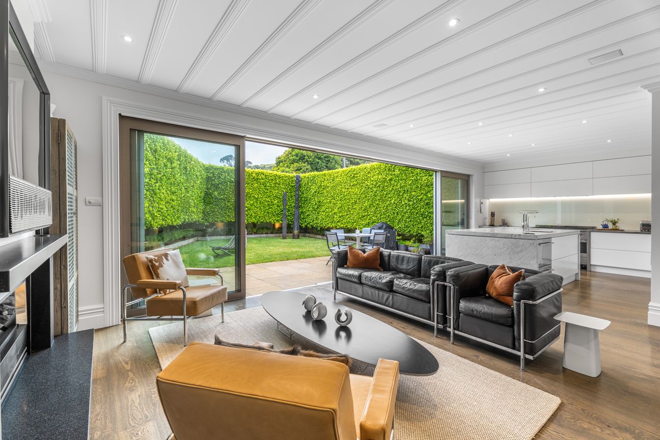 Coastal Charm Meets Contemporary Living - Widok 3