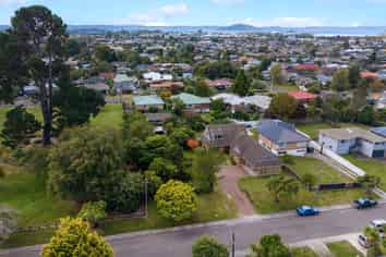 17 Carlton Street, Glenholme