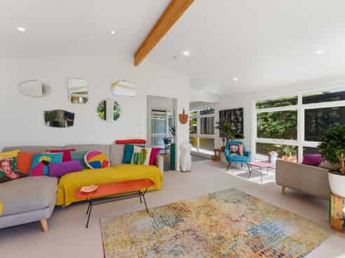 37 Wairau Road, Oakura