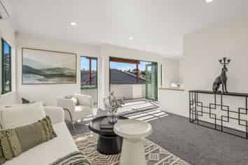 1/54 Dornwell Road, Three Kings