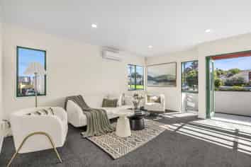1/54 Dornwell Road, Three Kings
