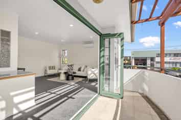 1/54 Dornwell Road, Three Kings