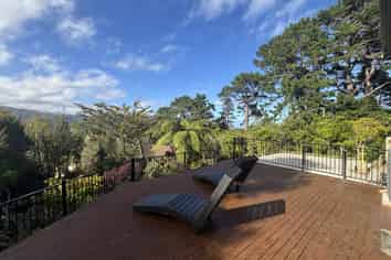 Lower Flat/13A Palm Grove, Belmont