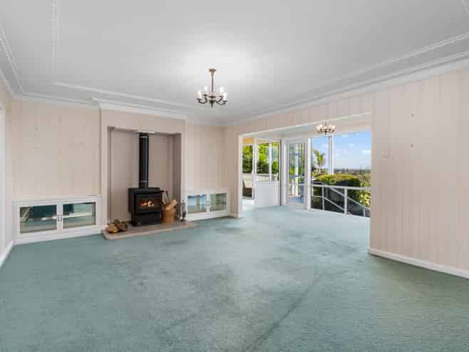 17 Whaka Terrace, Huntsbury