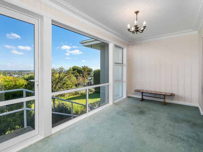 17 Whaka Terrace, Huntsbury