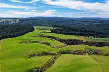 759 Waitahuna Gully Road, Lawrence