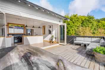 39 Orepuki Riverton Highway, Riverton