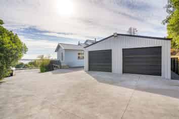 39 Orepuki Riverton Highway, Riverton