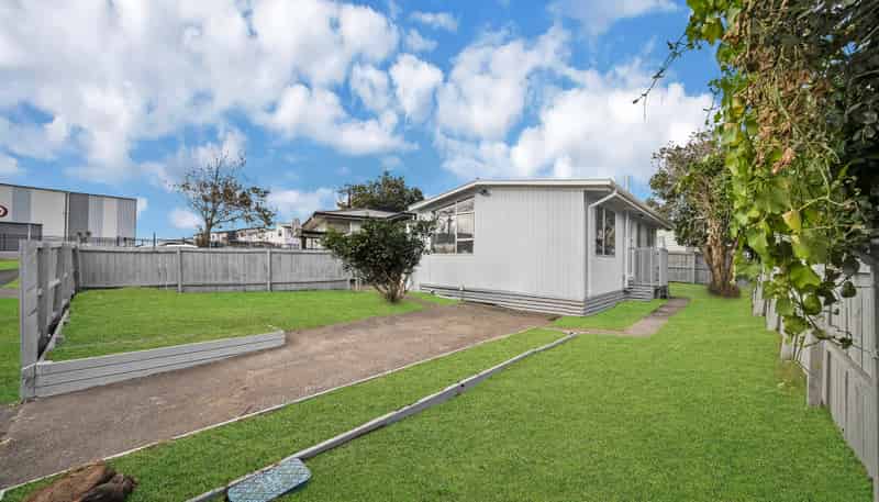2/2 Dagenham Street, Manurewa