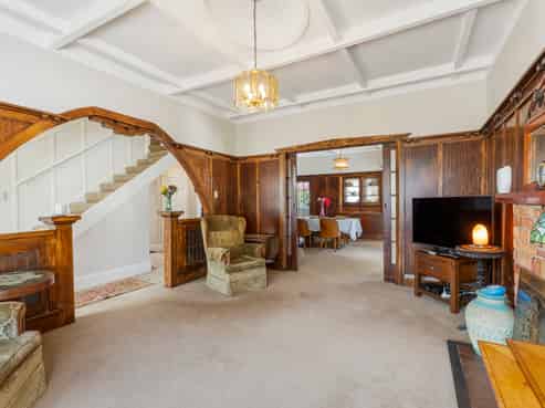 16 Waiohua Road, Greenlane