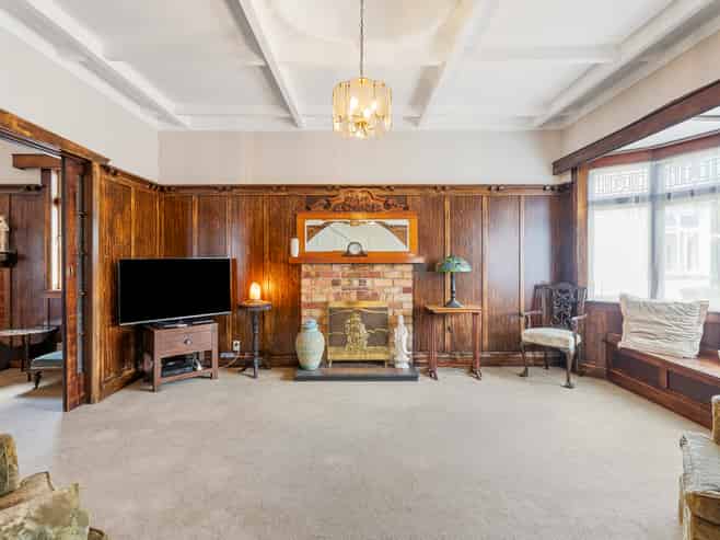 16 Waiohua Road, Greenlane