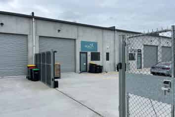 Modern Unit - Gated Security