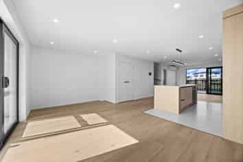 6 Harikoa Way, Karaka