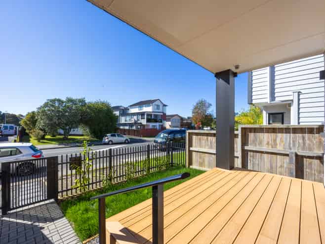 111 Sycamore Drive, Sunnynook