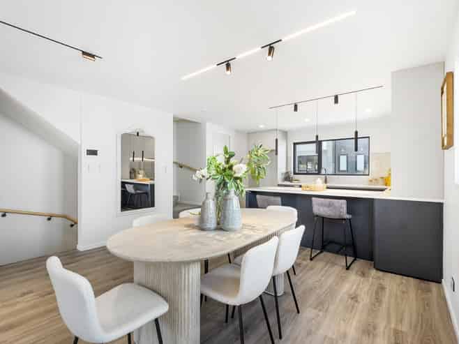 111 Sycamore Drive, Sunnynook