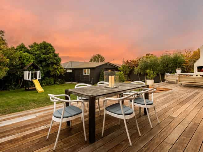 15 Gillean Street, Havelock North