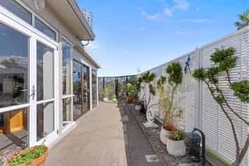 5 Mako Street, West Harbour