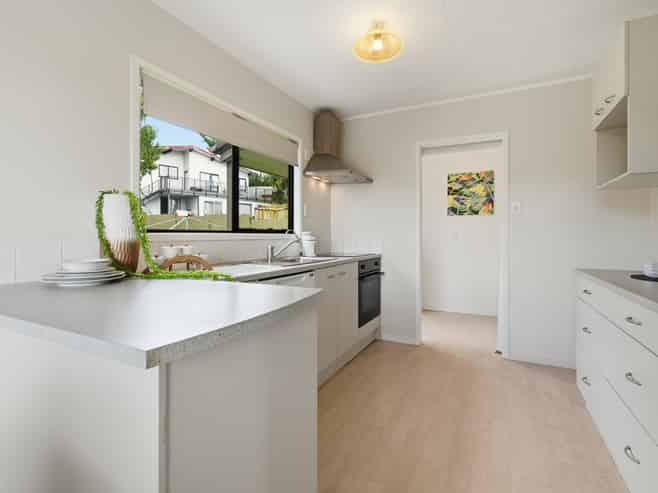 18 Holmes Drive South, Massey