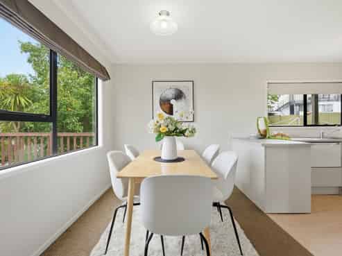 18 Holmes Drive South, Massey