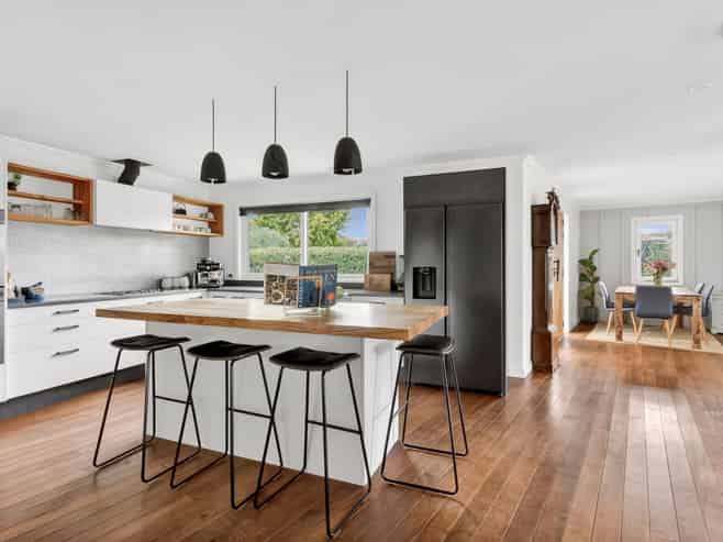 8A Bronte Place, Leamington