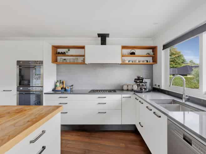 8A Bronte Place, Leamington