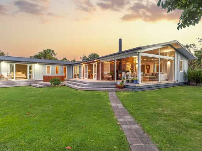 8A Bronte Place, Leamington