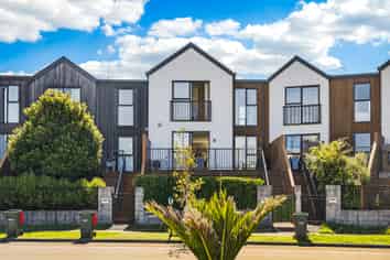 103 Bonair Crescent, Millwater